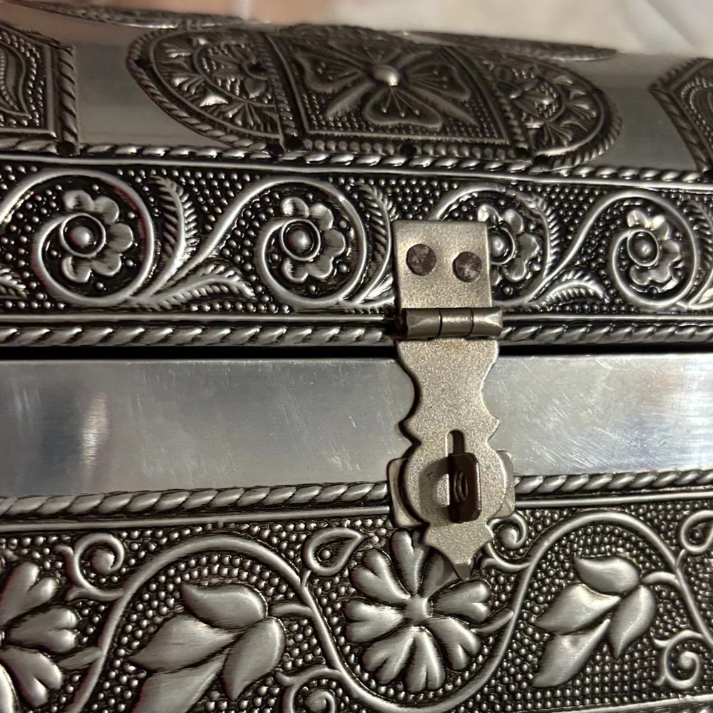Brighton Silver Elephant Motif Jewelry Chest on rollers